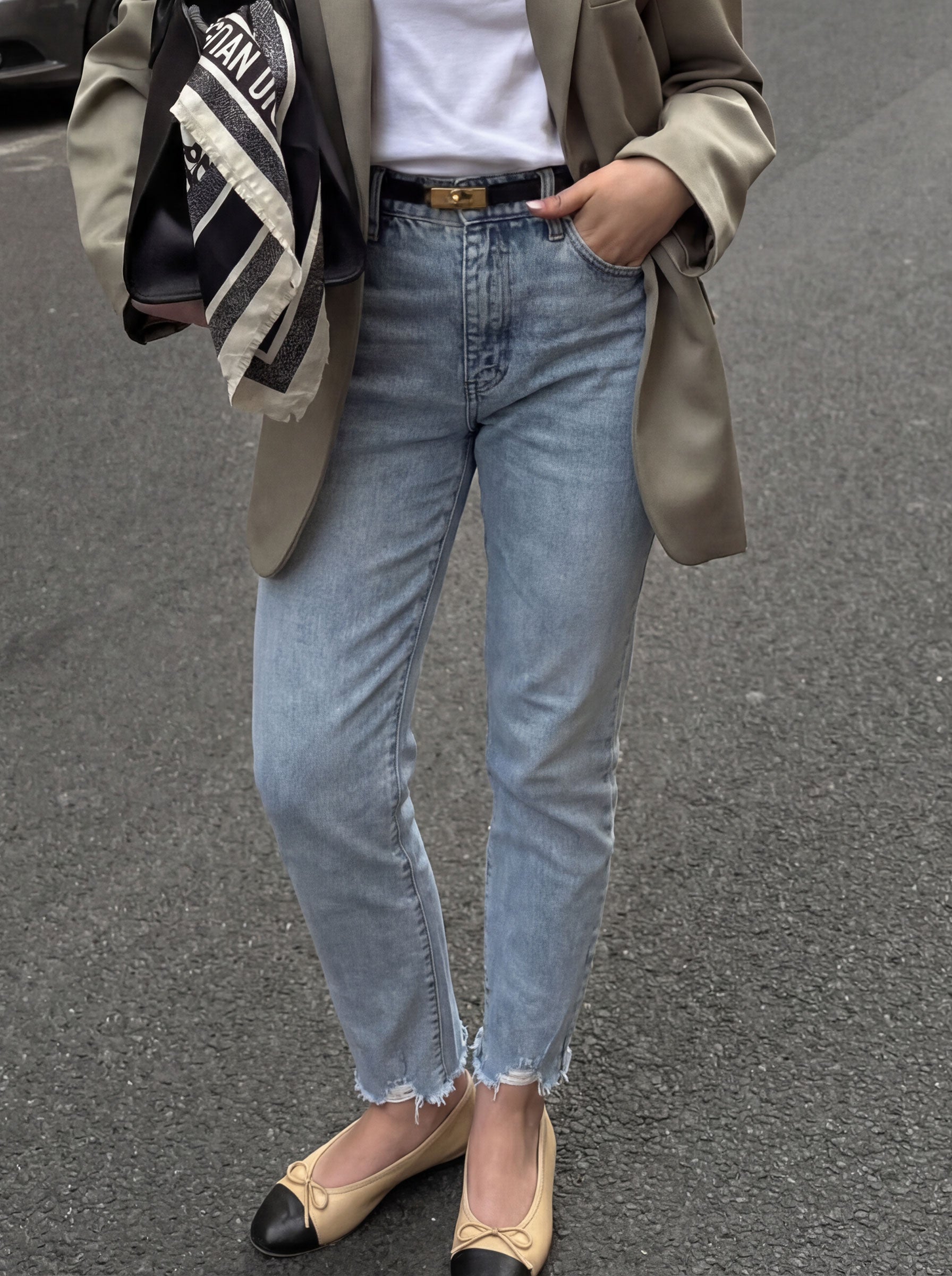 Skinny Jeans with Hem Slits