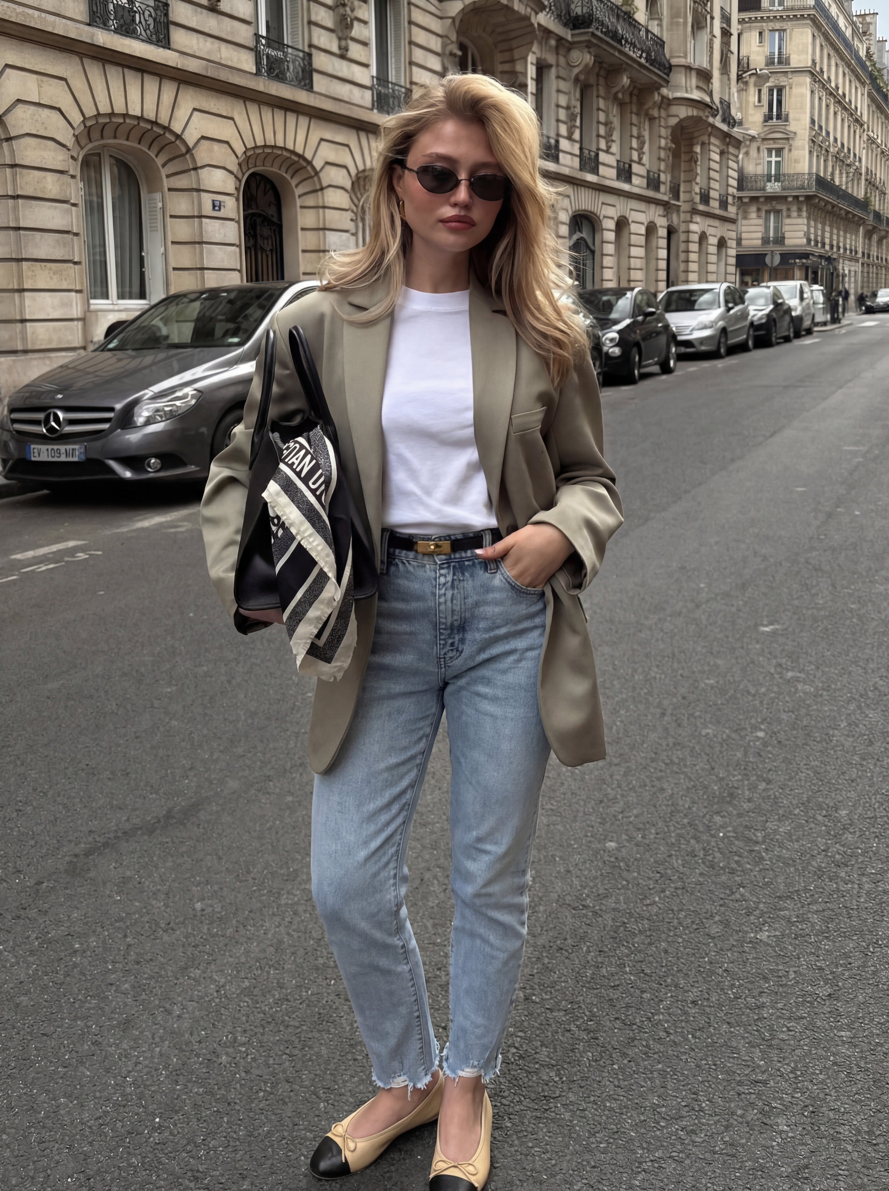 Skinny Jeans with Hem Slits