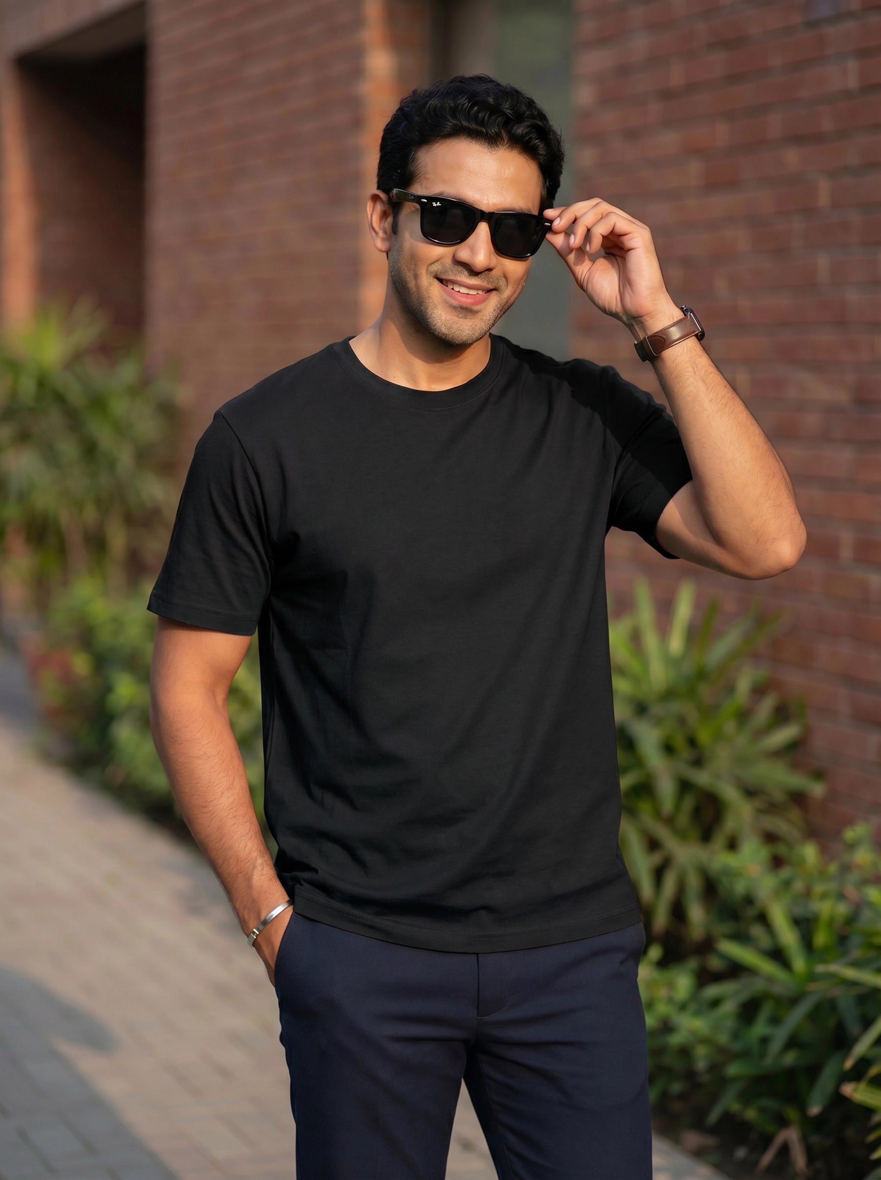Men’s Minimal Logo Crew Neck T-Shirt