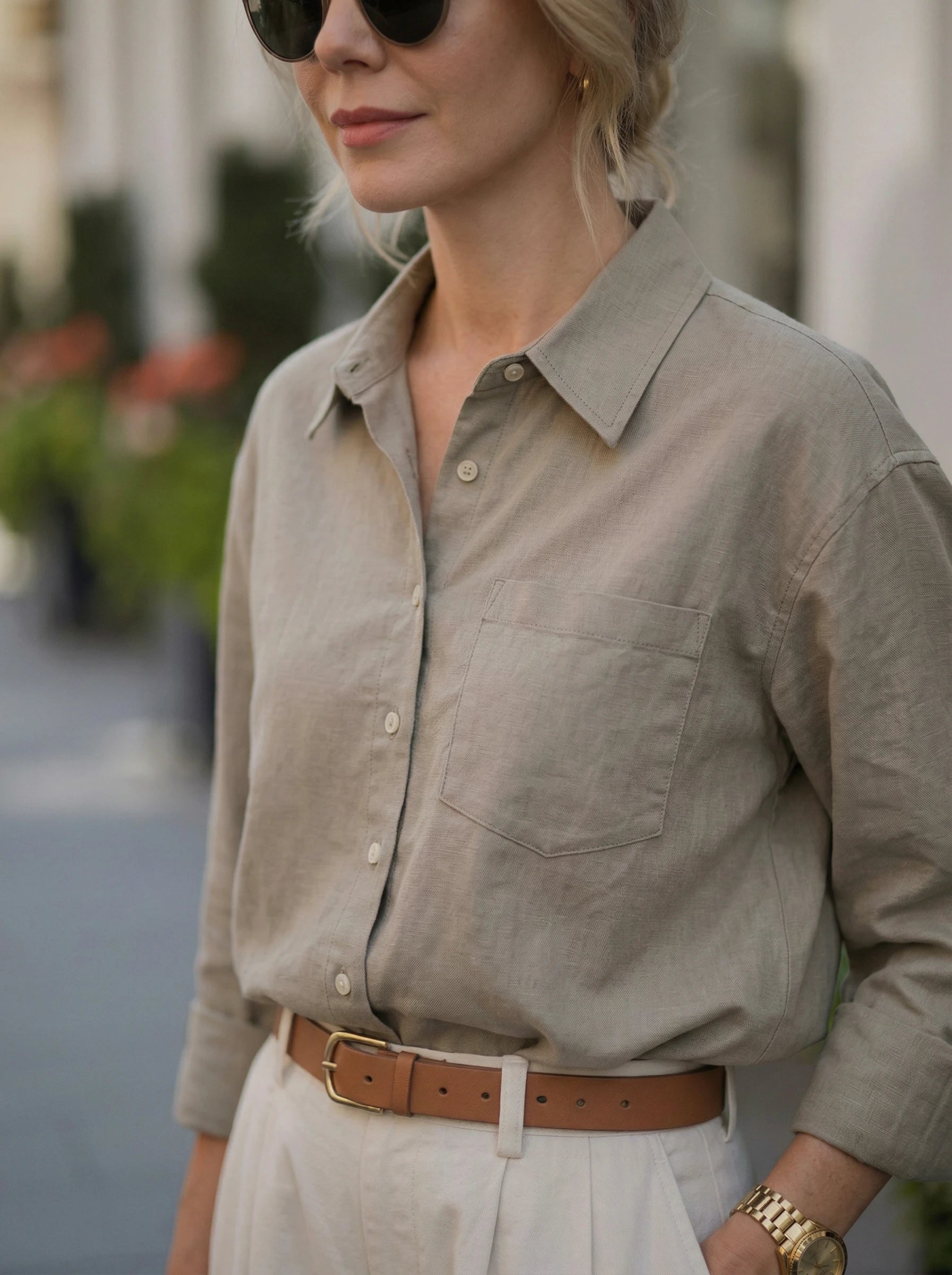 Women's Classic Relaxed Button-Down Shirt