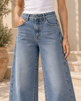 Barrel-Leg Jeans
