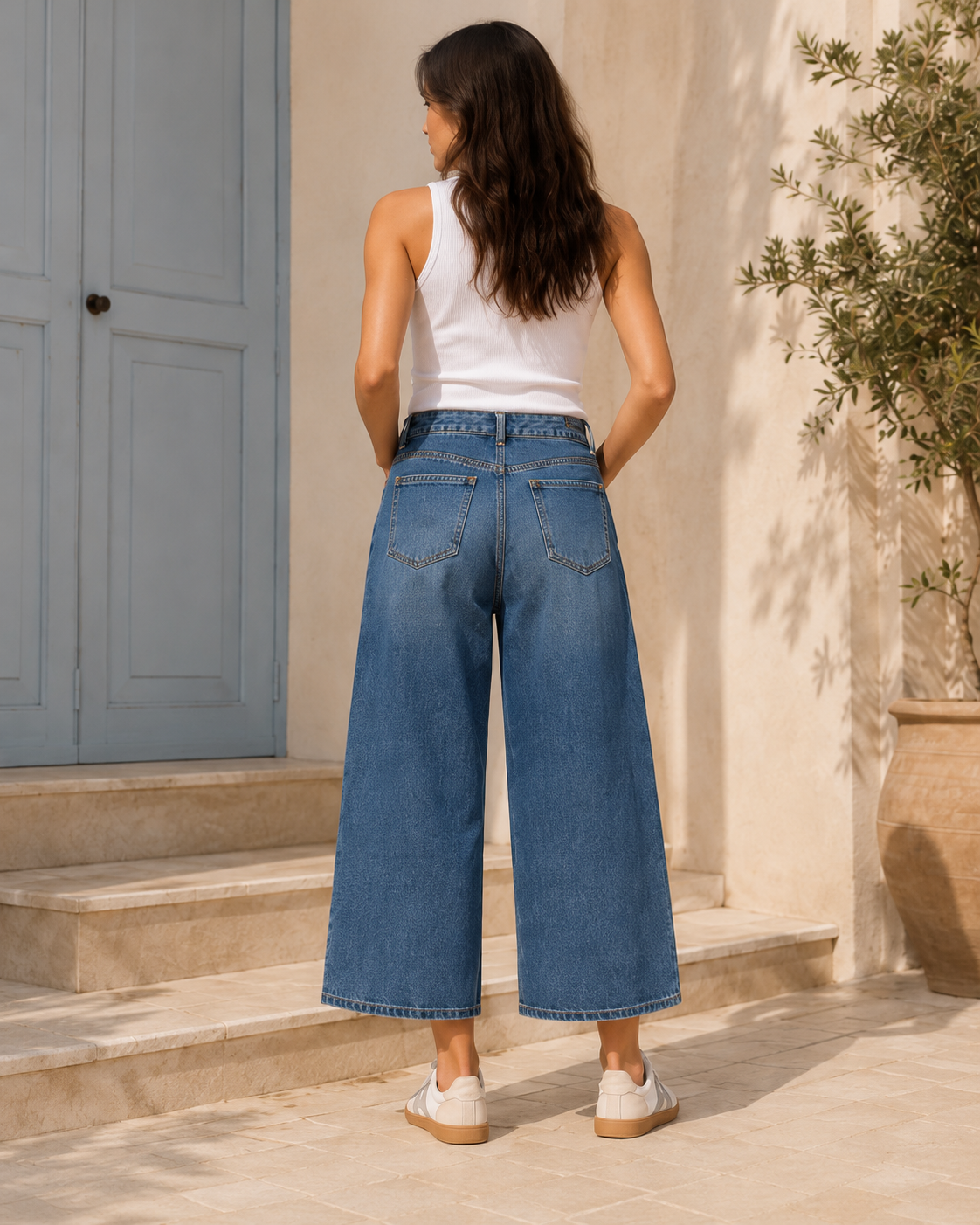 Wide-Leg Cropped Jeans