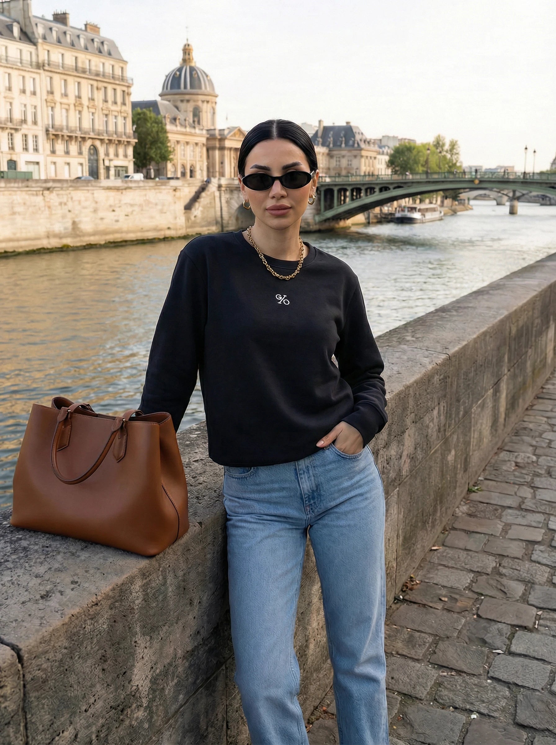 Minimal Logo Crew Neck Sweatshirt