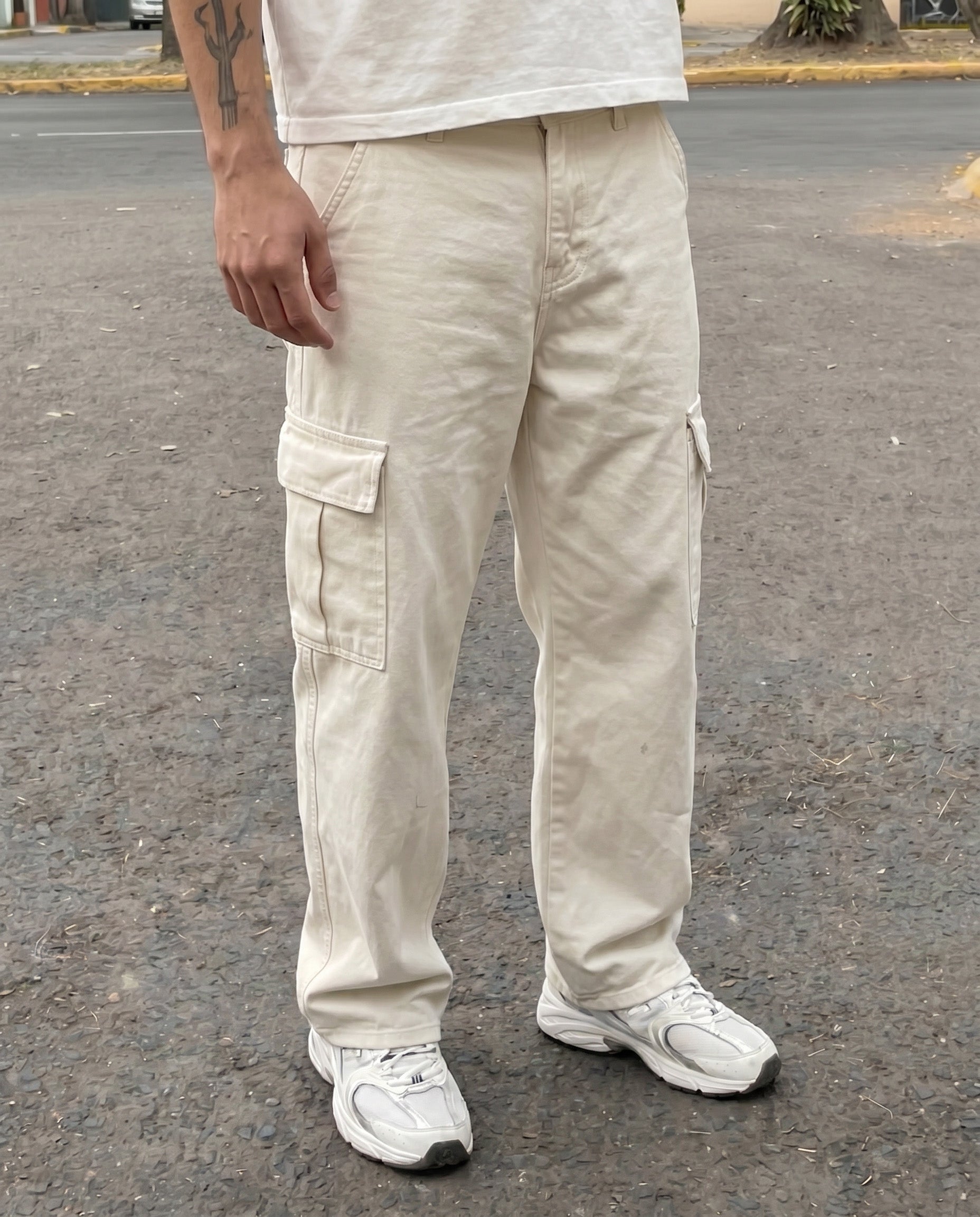 Modern Straight-Leg Cargo Jeans