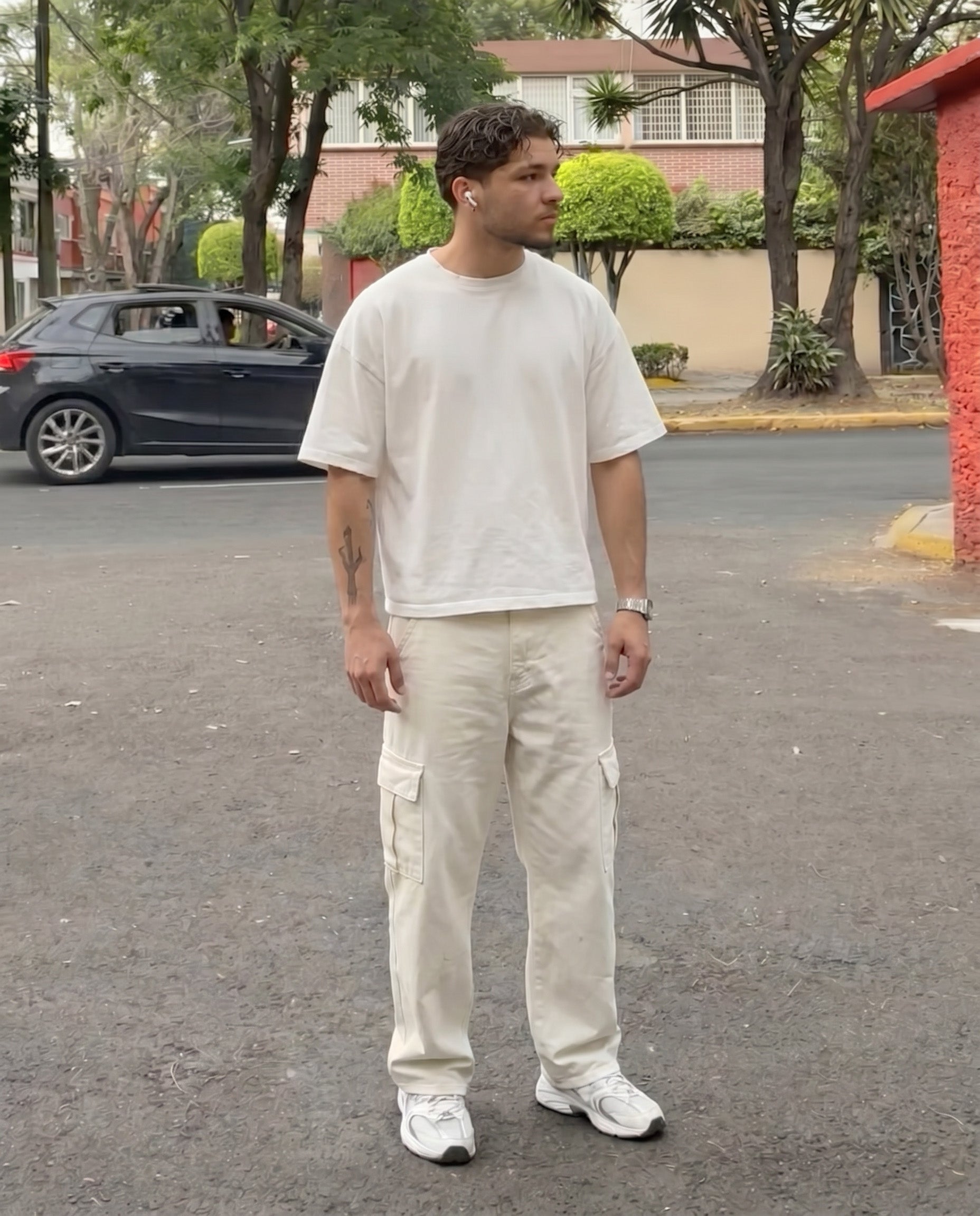 Modern Straight-Leg Cargo Jeans